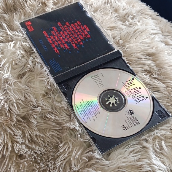 The police CD - Picture 4 of 5